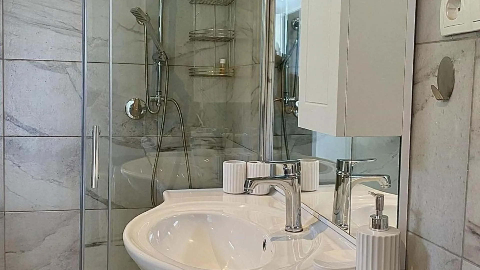 Luxury Lovran Apartments With Swimming Pool - Classic One Bedroom Apartment